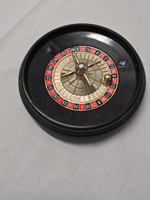Small roulette with metal ball like new