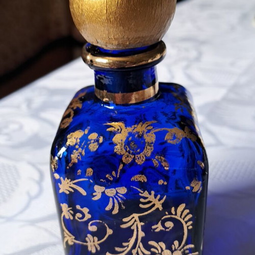 Perfume bottle 12 cm with wooden stopper like new