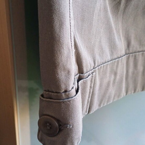 Abercrombie & Fitch high-waisted bermuda shorts like new, beige, size M