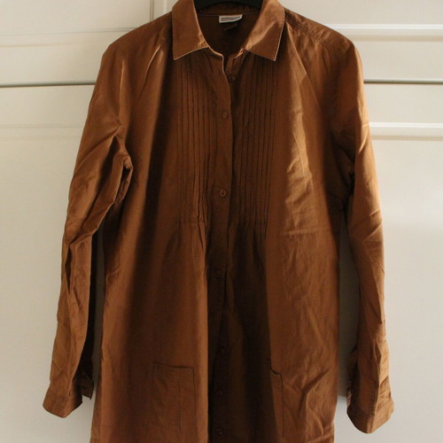 Brown shirt like new, size M