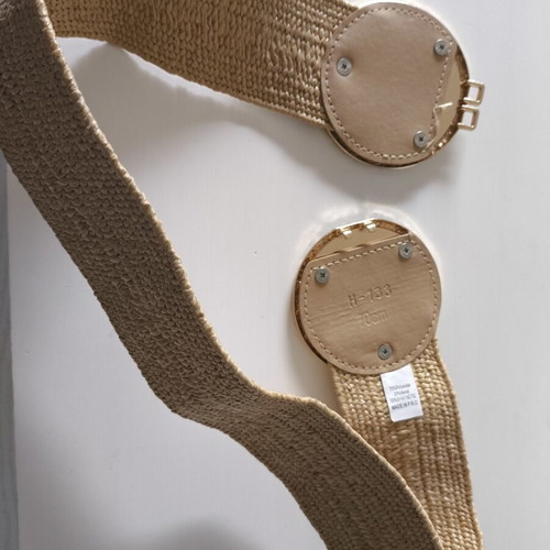 Elastic women's belt new, beige, 70 cm
