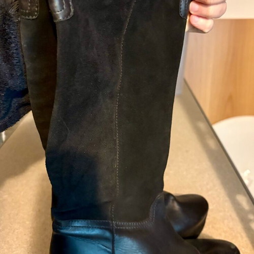Spanish leather and suede boots like new, size 37.5-38, black