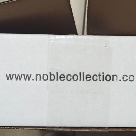 Noble Collection Lord of the Rings Gimli Axe 1:1 Prop Replica New