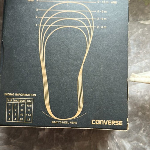 Converse baby shoes like new, size n18