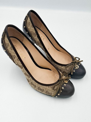 Guess women's pumps size 37 used, beige-brown with decorative zippers