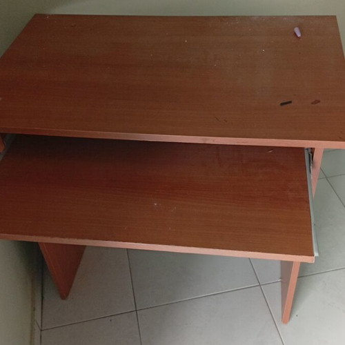 Computer desk used, fixed type