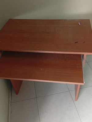 Computer desk used, fixed type