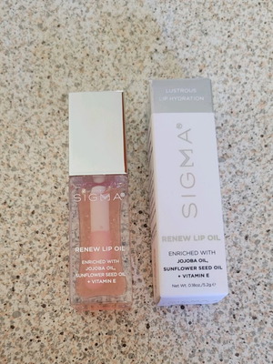 Sigma Renew Lip Oil Hush like new