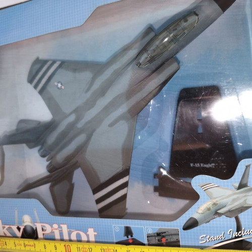 New Ray USAF F-15 Eagle plastic model new