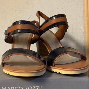 Marco Tozzi πέδιλο 41