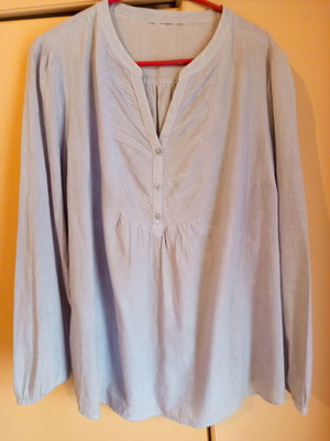 Shirt striped, like new, size L, white and blue