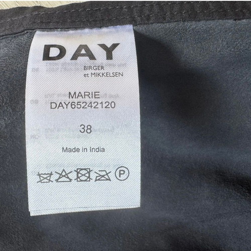 Day Birger & Mikkelsen black leather midi skirt used with belt
