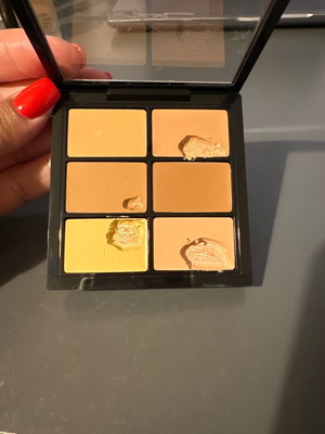 Mac palette with correctors used