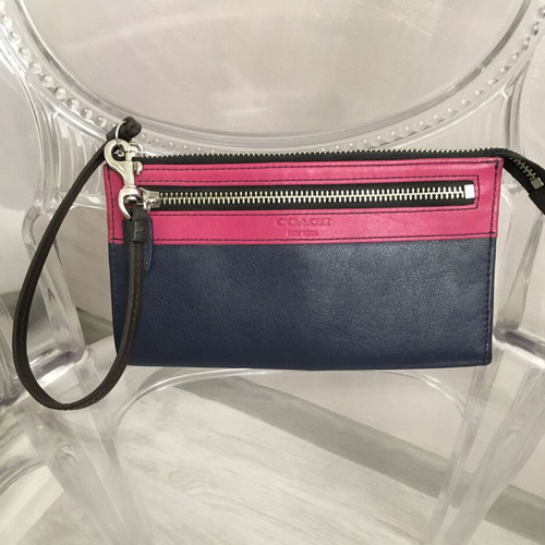 Coach Legacy Zippy Wallet clutch like new, colorblock leather