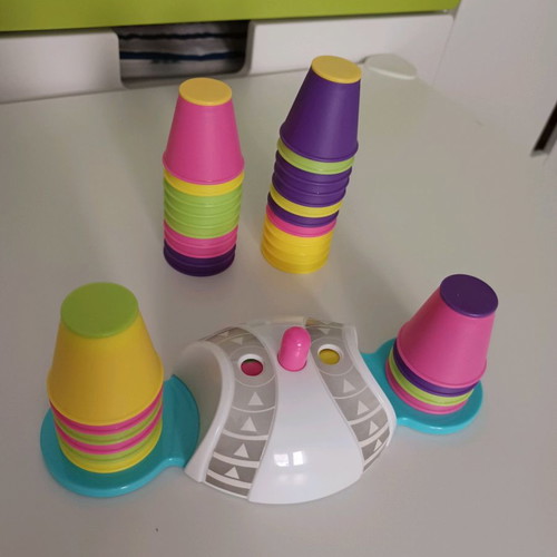 Remoundo Cup Stacking Board Game new