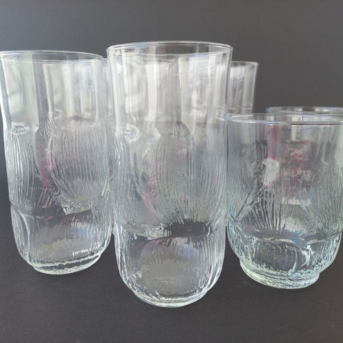 Set of 8 vintage water and wine glasses like new, glass