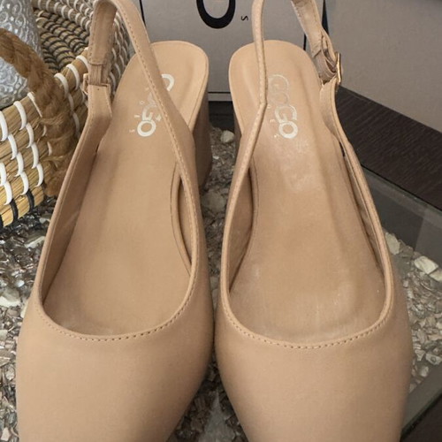GoGo Shoes beige pointed slingback pumps size 38 like new, 7 cm heel