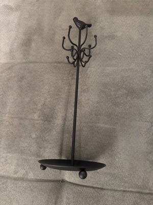 Jewelry organizer stand like new