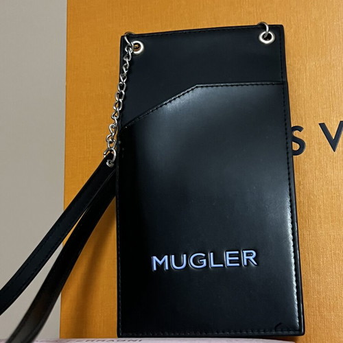 Thierry Mugler Leather Phonebag like new, crossbody black