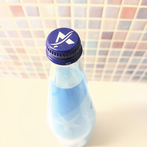 Aura collectible bottle empty 1 L like new