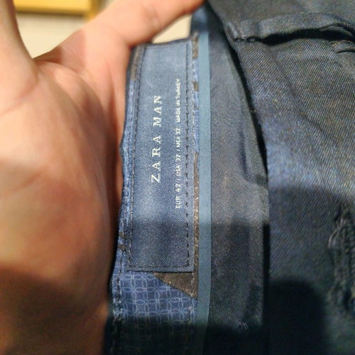 Zara suit used, size M