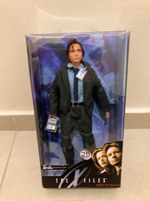 Barbie X-Files Fox Mulder 25th Anniversary 2018 καινούργιο, στο κουτί του