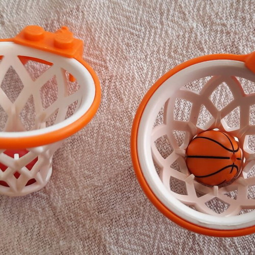 Lego Minifigures Basketball Players Pack of 5 Like New with Hoops and Balls