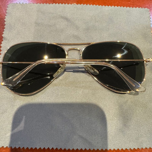 Ray-Ban Aviator RB3025 W3400 58-14 sunglasses like new, polished Arista gold, G-15 green