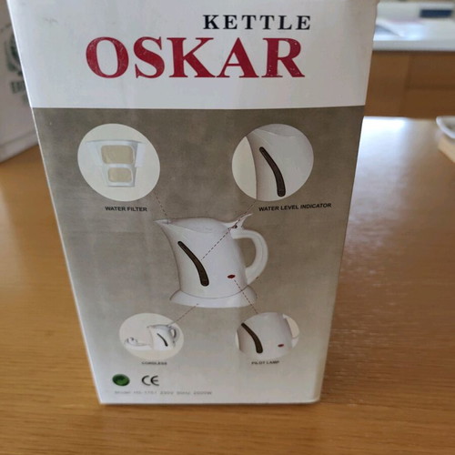 Oskar kettle 1.7 L 2000W new with original packaging