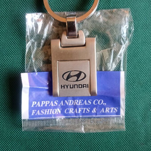 Vintage Hyundai metallic keychain, New Old Stock (NOS), 33g curved design