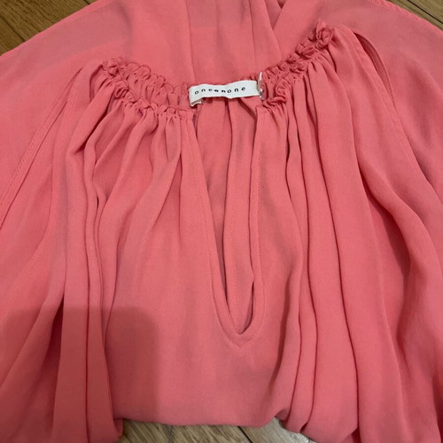 One on One Top blouse like new, adjustable waist belt, coral color