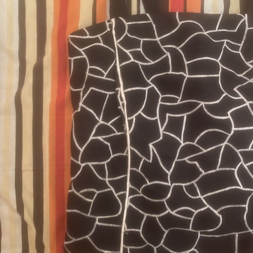 Top blouse size S M, black and white