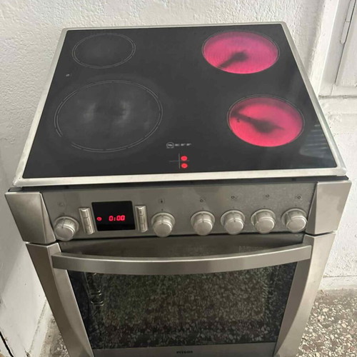 Pitsos kitchen stove like new