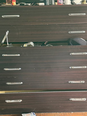 Chest of drawers like new