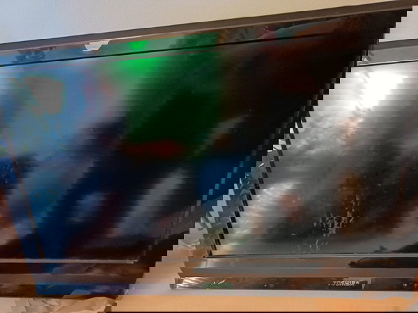 TOSHIBA