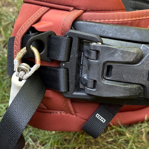 ION Apex kitesurfing harness like new, size L with spreader bar