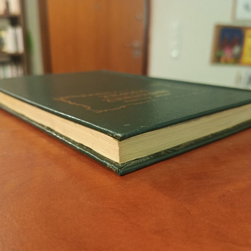 Nisiotikes Istories by Argyri Eftaliotis like new, Greek literature