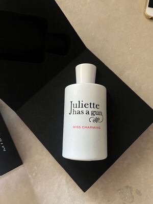 Juliette Has A Gun Miss Charming EDP 100ml σαν καινούργιο