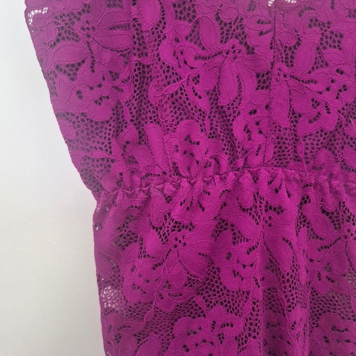 Lace top new, burgundy, slightly elastic, size S
