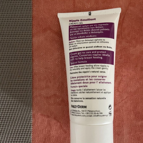 Nipple Emollient Cream Gel Frezyderm new
