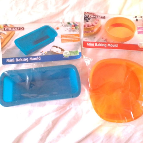 Silicone baking molds new, set of 2 pieces