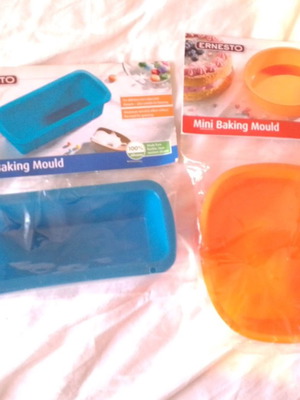 Silicone baking molds new, set of 2 pieces