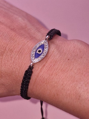 Macrame bracelet with blue eye new, black