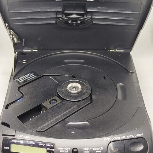 Technics SL-XP1 Vintage Portable CD Player Japan with Original Power Supply
