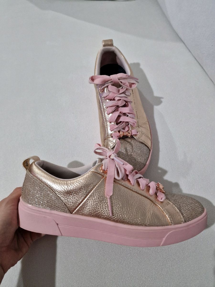 Ted baker london 2024 kulei leather sneaker