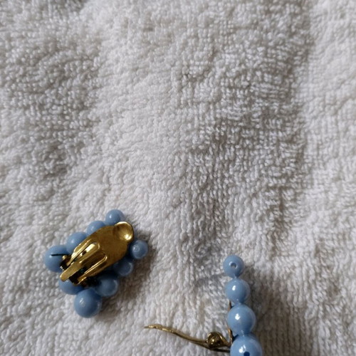 Clip-on blue earrings new
