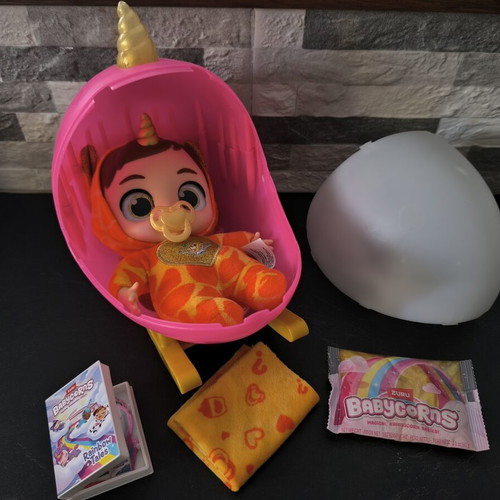 Κούκλα Babycorns με κούνια