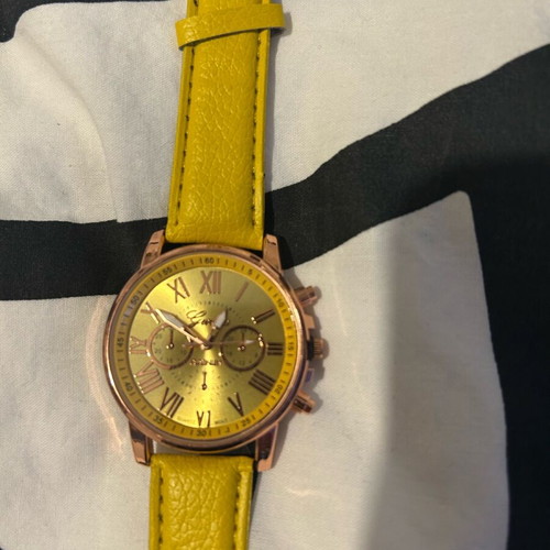 Unisex wristwatch with yellow synthetic leather strap new