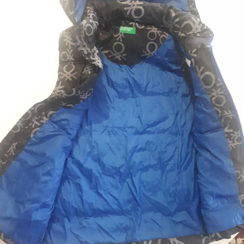 Benetton sleeveless jacket for boys like new, gray and blue