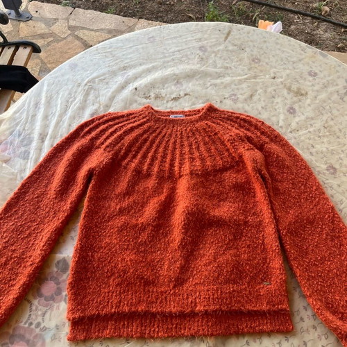 Women's sweater like new unworn